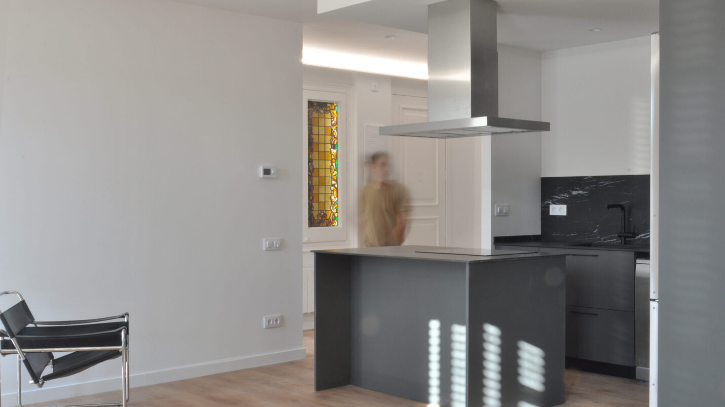 Reforma de una vivienda en la calle Comte Urgell