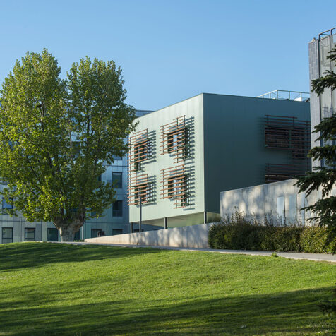 Edifici universitari i llar d'infants FUB4, a Manresa
