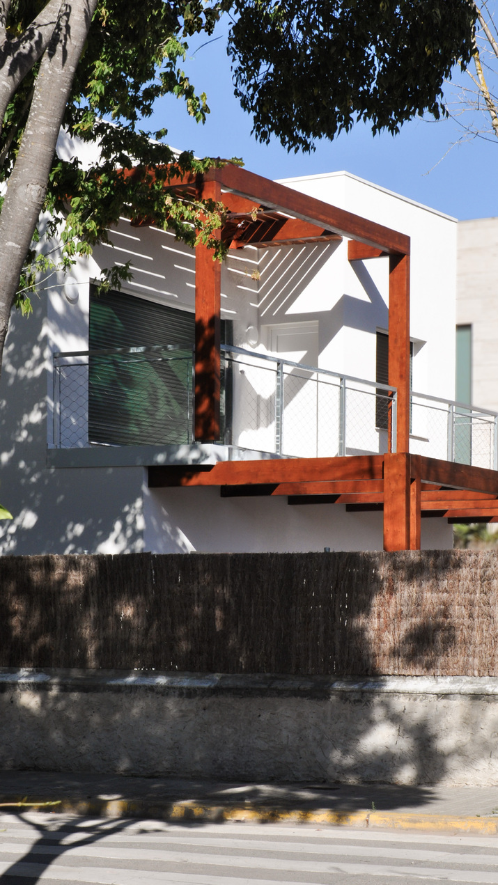 Casa unifamiliar de baix consum energètic a Begues