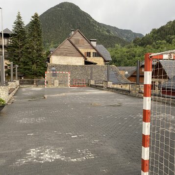Nova pista poliesportiva coberta, edifici d’usos polivalents i plaça pública, a Tredòs