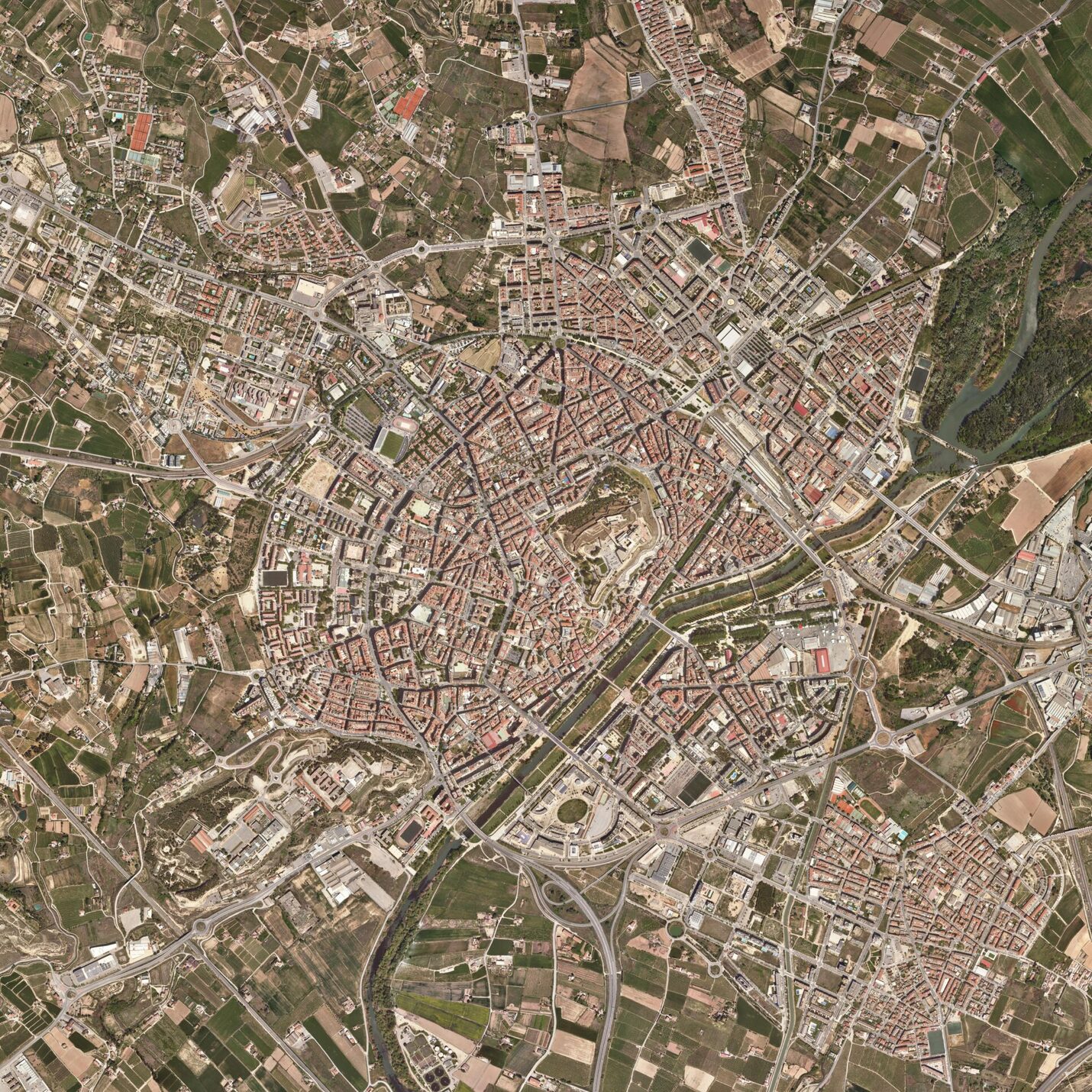 Redacció -com a membre de l’equip redactor- del document d’aprovació inicial del POUM de Lleida