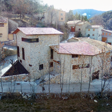 Renovation, rehabilitation, and extension of single-family house 1122, in Gósol