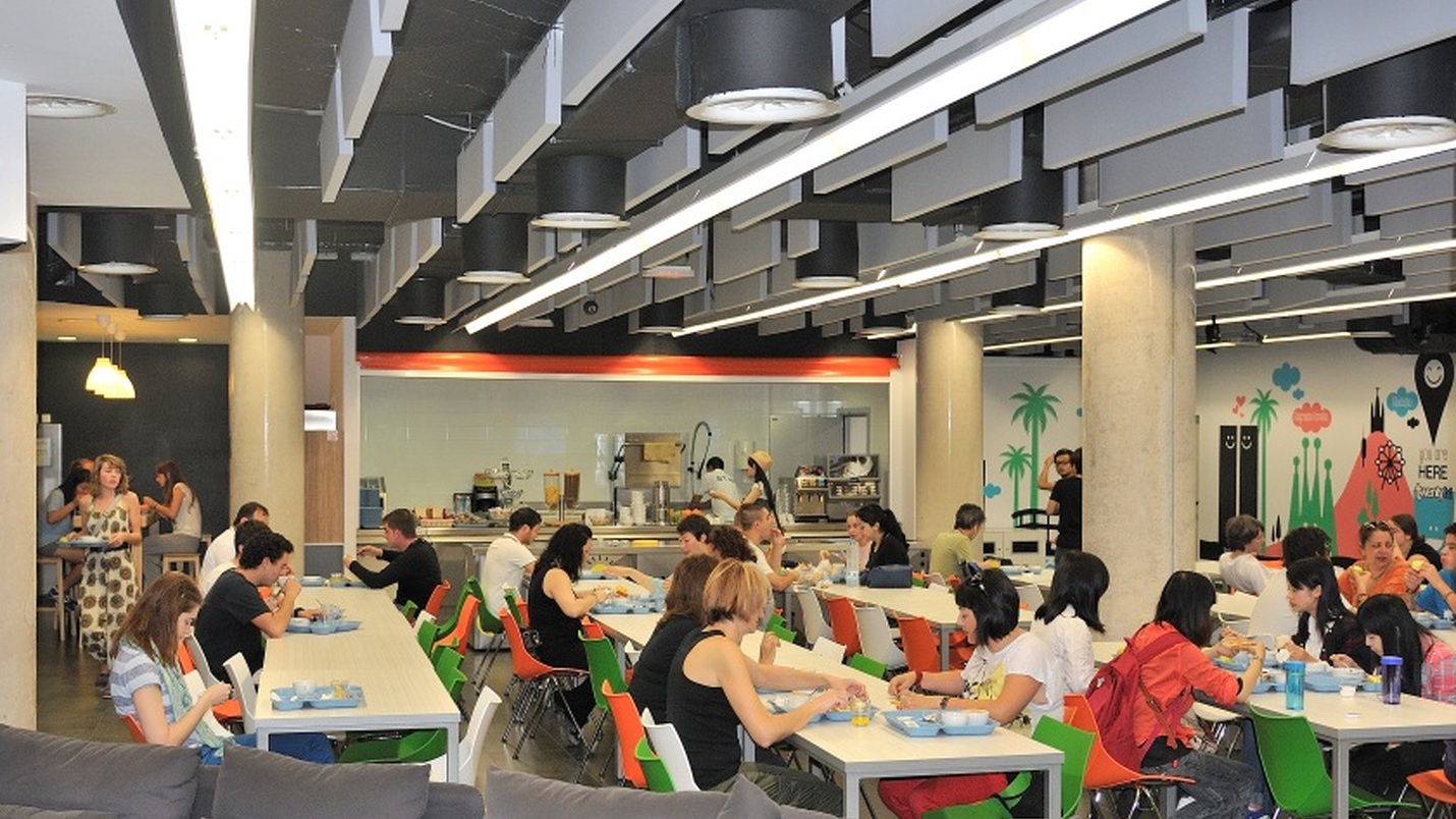 Twentytú Hi-Tech hostel en 22@, en Barcelona