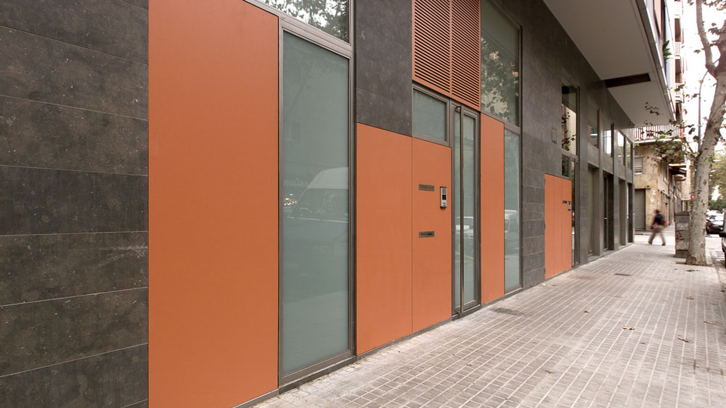 14 Housing Units on Roger Street, Barcelona