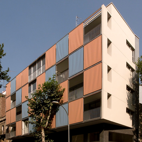 Multifamily Residential Building with 14 Housing Units located on Roger Street, Barcelona