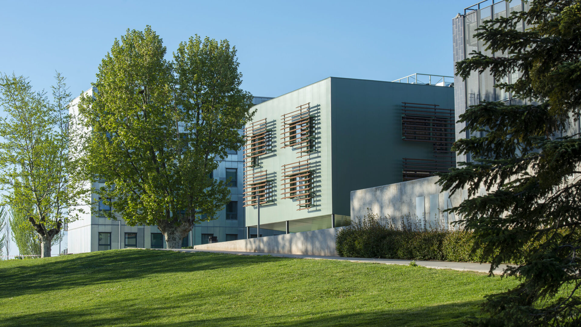 Edifici educatiu FUB4, a Manresa